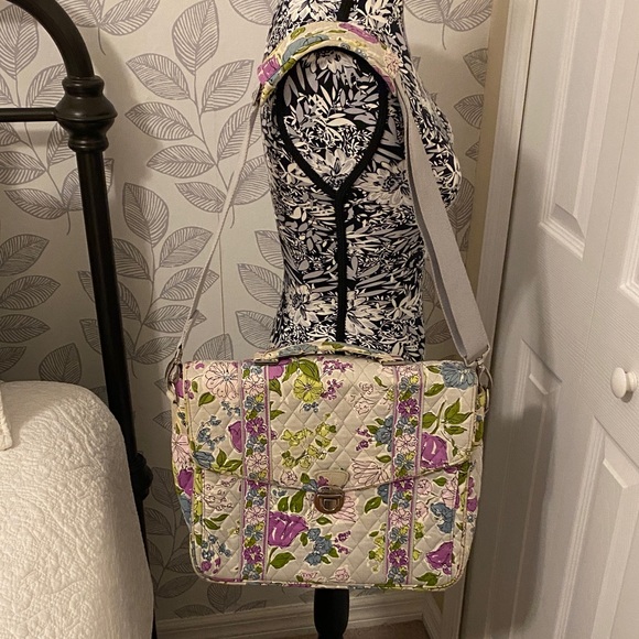 Retired Vera Bradley Watercolor messenger laptop crossbody bag - Picture 1 of 15